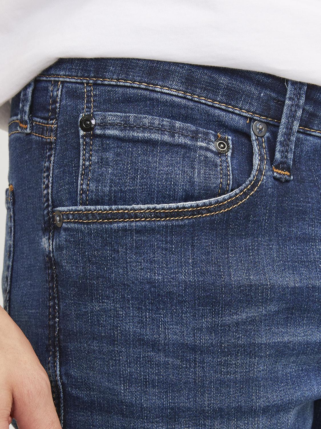 model_shot-detail